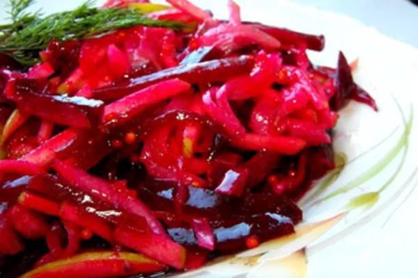 Ensalada de remolacha y manzana: frescura y dulzura crujiente